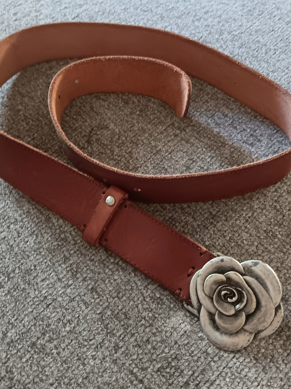 American Eagle Outfitters Brown Leather Belt with Floral Silver-Tone Buckle